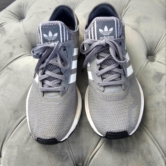 Adidas Swift Run X - Picture 1 of 5